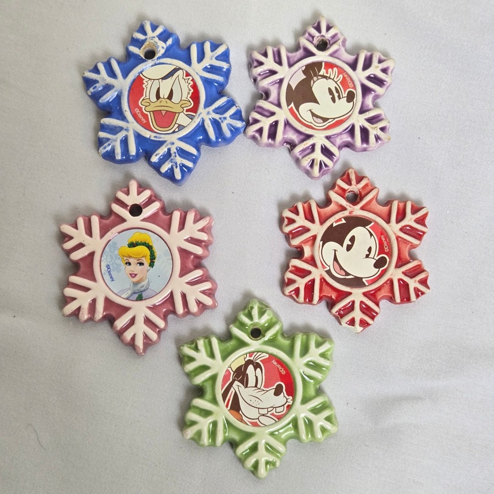 Disney Ceramic Snowflake Christmas Tree Ornaments Multicolor Set of 5 READ